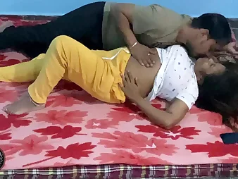 Mature Indian Aunty With Chunky Tummy Having Fuckfest On Floor