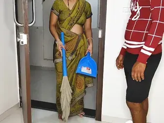 Couplegoldxxx's Desi Super hot Bhabhi Goes Super-naughty in a Hard-core Roleplay