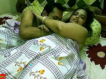 Stay Bhabhi's first-ever time eon Indian gonzo in all directions her shush buddy - Sate!
