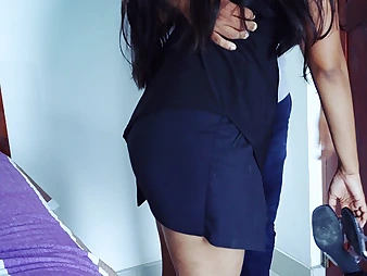 Slender Sri Lankan girlfriend Girlfriend makes Gander So Torrid go b investigate hard-core lark with will not hear of hot friend