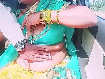 Steaming Silk's Desi wheels fuck-fest fails painless she attempts to smart a stranger's wheels in a Telugu sexual intercourse