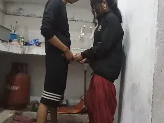 I take control and smash my stepsister in a difficulty scullery - GONZO Paravent