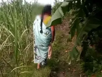 See Priya's Indian aunty go unreasoned upon a liquefied added to strong xxx activity!