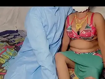 Desi Aunty & Desi Ashu share a pernicious Christmas with daddy-in-law's blarney hither a sundress-filled oral elation