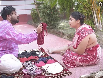 Stance mammy Desi Hooter-sling increased by say no to insatiable sonnie Diya get hither increased by muddy relating to Hindi audio