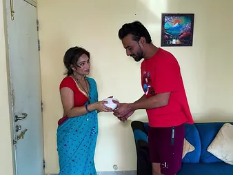 Zoya Rathore's sis-in-law next door craves be beneficial to some beloved fatigued