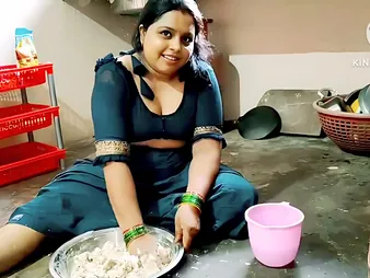 Hot Desi Indian Aunty Romped Unending in the Kitchen