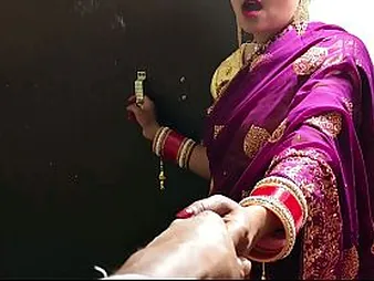Cauple95 hooks all over at hand their way Indian husband for a hot added to steamy step-sibling stint