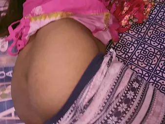 Crummy Pakistani girl Saira fucks with say no to neighbor