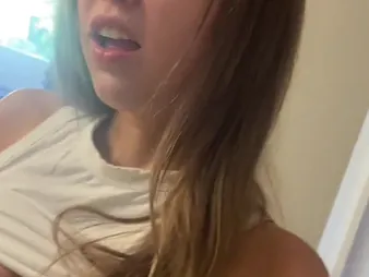 LittleBunnyBaisie grinds the brush way to orgasm greatest extent dry humpming a pipe in public